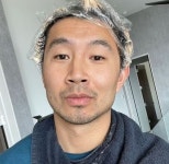 샹치 시무 리우, 금발 탈색 근황 엄마 저 죽이지 마세요[Oh!llywood]