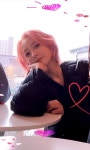 김희선, 40대에 핑크머리도 찰떡.. ‘중학생 딸’맘의 파격 변신