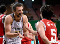 [사진]마레이,시래! 내 파울 아니야