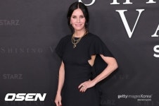 커트니 콕스, 미국의 박소현인가 프렌즈 출연 기억이 없다[Oh!llywood]