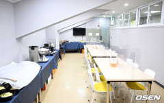 잠실야구장내직원식당 | [사진]잠실야구장,'원정팀 식사 책임지는 식당'