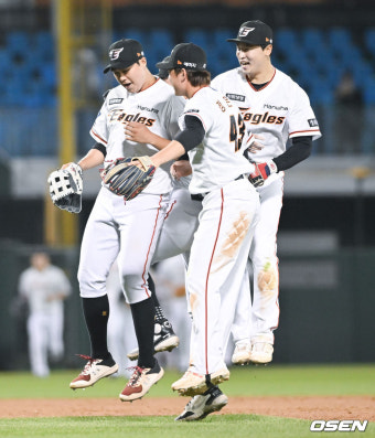 [사진]한화,'두산 상대로 14-1 대승 거뒀다'