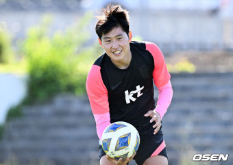 [사진]이강인, '도쿄올림픽 후 10달 만에 대표팀 승선'