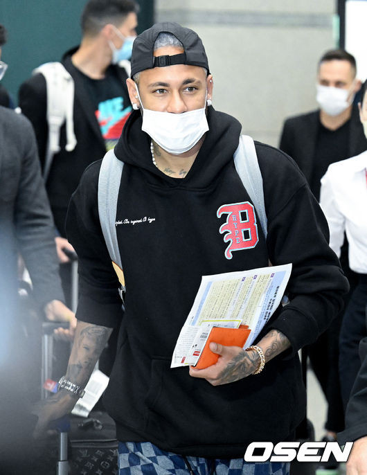 비니시우스, 발롱도르 무득점...로드리, 2024 발롱도르 수상