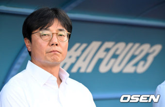 '태국과 격돌' 황선홍 감독 