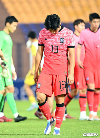 “이건 아니야” 이강인, 한일전 0-3 패배에 고개 떨구고 ‘절레절레’ [조은정의 라이크픽]