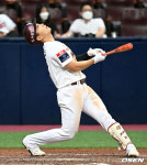 [사진]삼진 아쉬운 김휘집