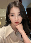 아이유, 예쁘게 나오는 셀카 비법 공개..눈부신 동안 미모