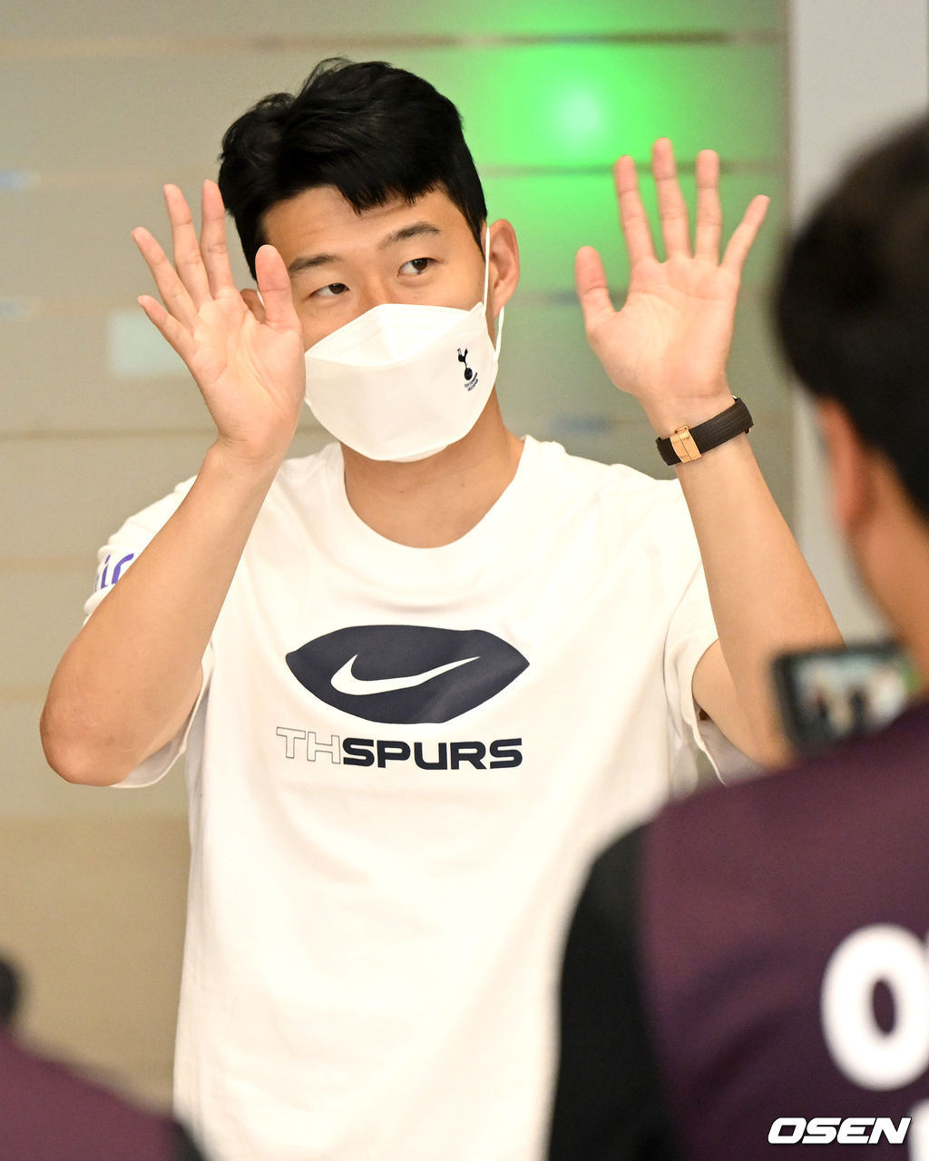 토트넘 홋스퍼, 아시아투어를 위해 손흥민과 양민혁이 열창한 인기