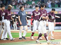 [사진]키움 히어로즈,'SSG 상대 4-7 패배'
