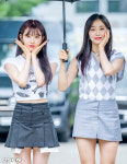 [사진]스테이씨 시은-수민,빗속에서 미모 대결