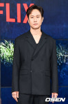 오장육부 타들어가..모범가족 정우→박희순, 살빼고 땅파고 처절한 스릴러 [종합]