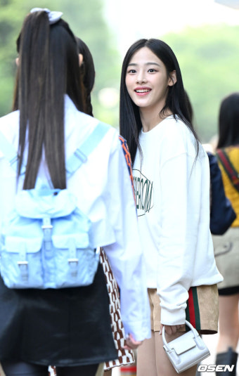 [사진]뉴진스 민지,'청순 미소'