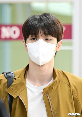 [사진]NCT 성찬,'나른한 눈빛이 매력'