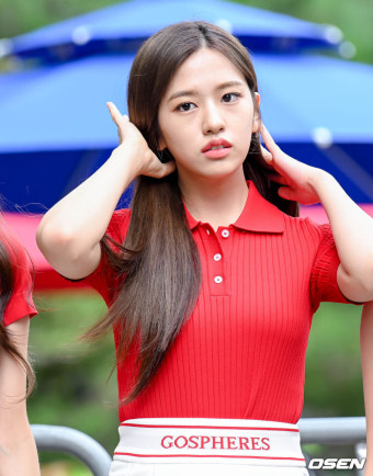 [사진]아이브 안유진, '머리만 넘겨도'