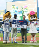 피렐라・김상수, 8월 올곧은병원 월간 MVP 수상