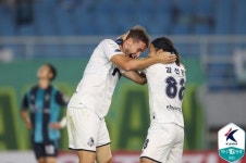 '까데나시 선제골' 서울 이랜드, 안산과 1-1 무승부