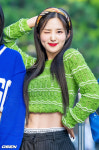 [사진]트라이비 송선,복근 뽐내며 상큼한 윙크