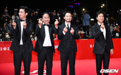 많은 관객 감격적 故 강수연 추모→양조위 수상…돌아온 BIFF, 화려한 개막(종합)[Oh! BIFF 현장]