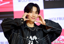 [사진]TRCNG 전 멤버 호현,하트 발사