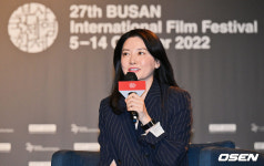 [사진] BIFF 액터스 하우스 피날레 장식하는 이영애