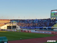 승강 PO 확정에도...200km 달려온 팬들의 외침 할 수 있다 수원! [오!쎈 김천]