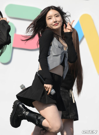 [사진]브레이브걸스 유나, '마법소녀처럼'
