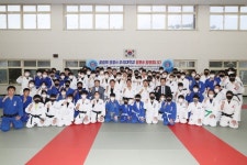 KH그룹, 전북 지역 유도 꿈나무 대상 재능 기부