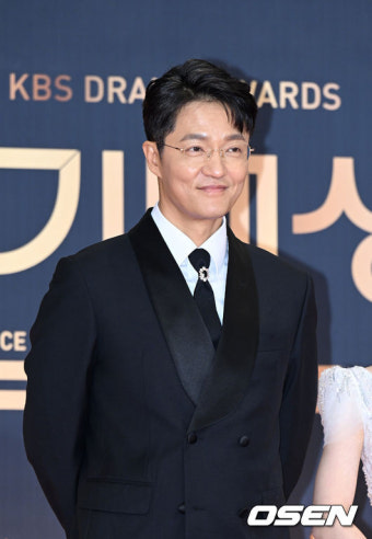 조한철, 영화 ‘로기완’서 송중기와 재회?...