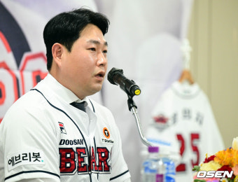 [사진]양의지, '두산 모든 투수 공 받고싶어'
