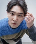 강인, 자숙 1년 만에 근황 공개‥연예계 복귀할까