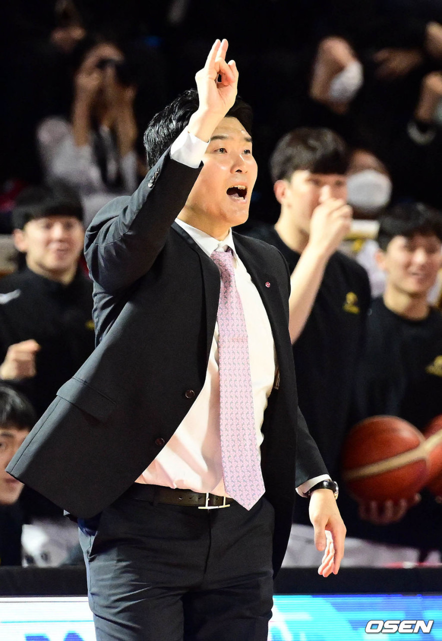 LG 세이커스 vs. SK, 감독들의 각오로 치열한 결전 예고