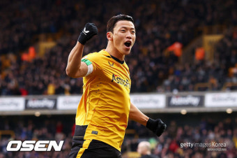 '황희찬 자책골 유도' 울버햄튼, 리버풀 3-0 대파...15위 점프