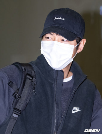 [사진]송중기,'예비 아빠의 미소'