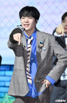 [사진]하우 정근,사랑스러운 꽃미소