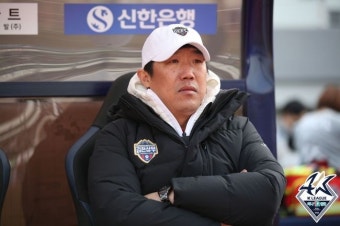 성한수 김천 감독 “청주 축구열기 대단하더라…조영욱 어깨탈골 심하지 않아”[청주톡톡]