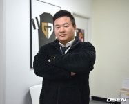 E.MAcademy학원 | [e세상人] 학원스포츠 불모지 e스포츠, 교육 개척자로 나선 권재환 전 MVP 감독