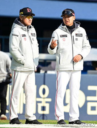 [사진]김원형 감독-조원우 코치