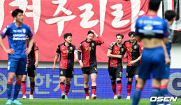 [사진]FC서울 팔로세비치, 수원 울리는 슈퍼매치 골