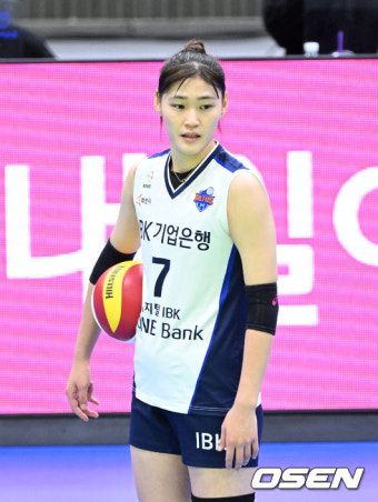 보상선수로 리턴...현대건설, 황민경 보상선수 김주향 선택 [오피셜]