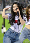 [사진]피프티피프티 아란,LG를 응원해