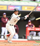 ‘데뷔 첫 리드오프 선발출장’ 최경모, 김원형 감독 “(최)정이가 생각보다 나이가 많아요” [고척 톡톡]