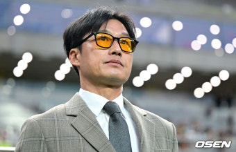 [사진]광주FC 이정효 감독, '승리를 원해'