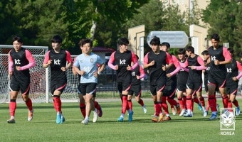 亞게임 금메달 노리는 황선홍호, 중국과 두 차례 격돌한다
