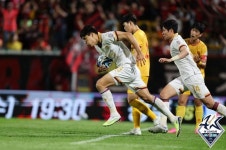 화력 폭발 광주, 포항과 난타전 끝에 4-2 역전승...연승 달리며 6위 점프