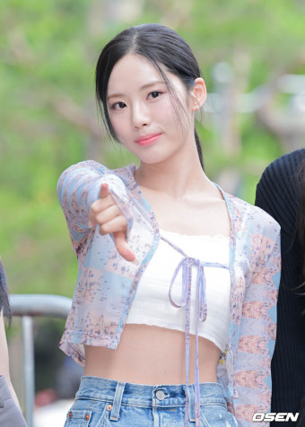 [사진]프로미스나인 박지원, '들꽃 모먼트'