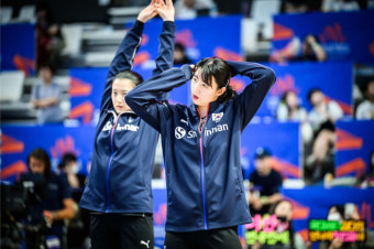 ‘홈에서도 못이기네…’ 한국 여자배구, 김연경 방문했지만 불가리아에 1-3 패배…VNL 24연패 수렁 [VNL]