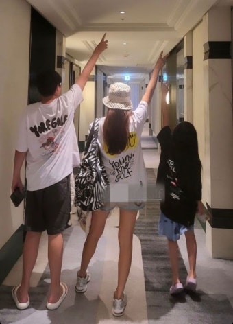 고소영, 기럭지+비율 남다른 자녀 공개 ···'장동건'까지 닮았네