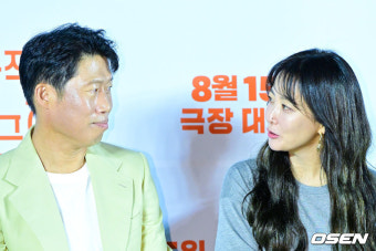 [사진]유해진-김희선, '눈빛만 봐도'
