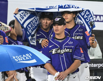 [사진]박상원-노시환-문동주,'채은성 타구 하나하나에 집중'